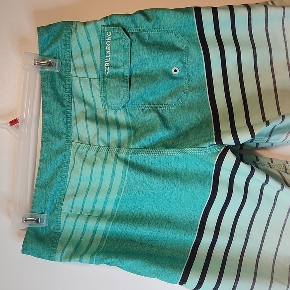 Billabong Swim Trunks Swimming Shorts Men's Size Large Green/White NICE!! - Picture 9 of 9
